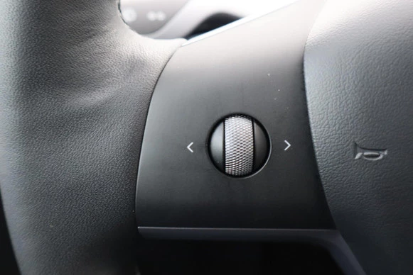 Tesla Model Y - Afbeelding 24 van 30