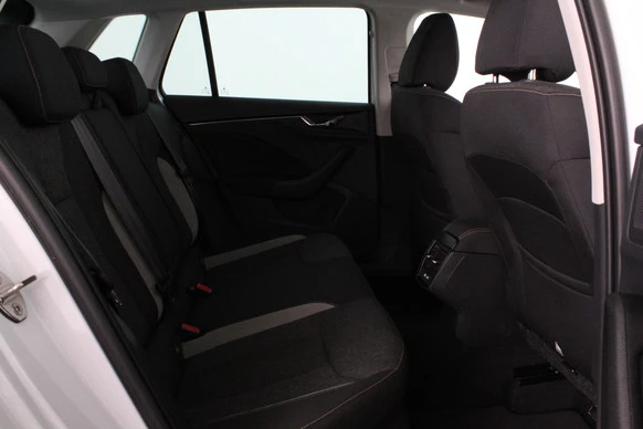 Škoda Kamiq - Afbeelding 23 van 30