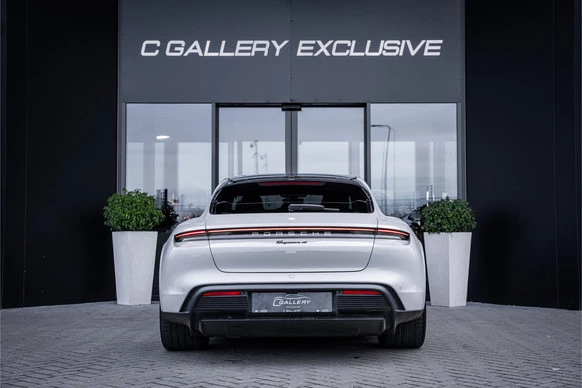 Porsche Taycan - Afbeelding 6 van 30