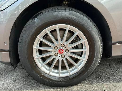 Jaguar I-PACE - Afbeelding 7 van 27
