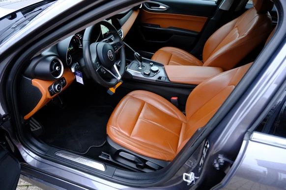 Alfa Romeo Giulia - Afbeelding 2 van 30