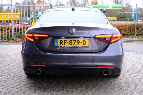 Alfa Romeo Giulia - Afbeelding 8 van 30
