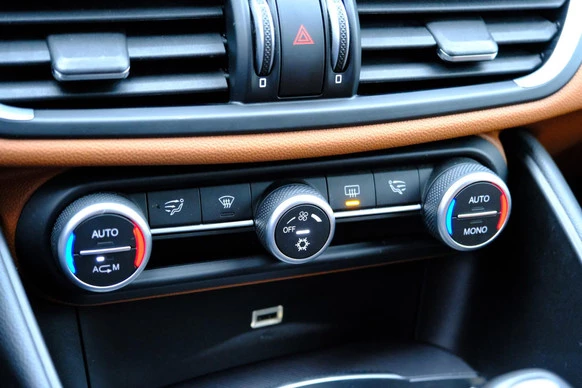 Alfa Romeo Giulia - Afbeelding 13 van 30