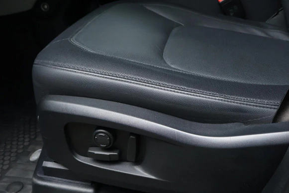 Land Rover Defender - Afbeelding 16 van 30