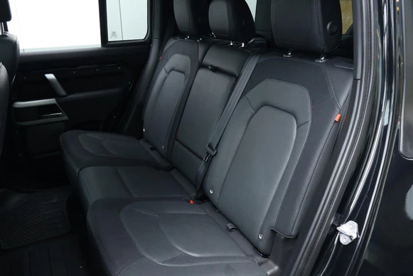 Land Rover Defender - Afbeelding 18 van 30