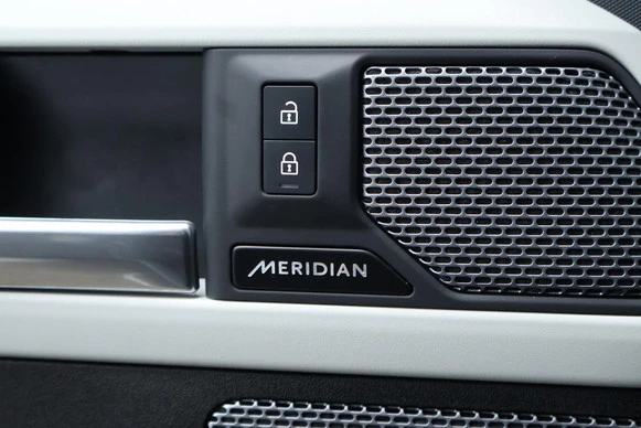 Land Rover Defender - Afbeelding 23 van 30