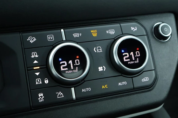 Land Rover Defender - Afbeelding 25 van 30