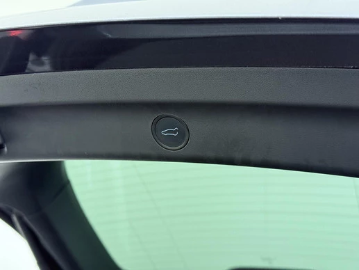 Tesla Model Y - Afbeelding 12 van 30