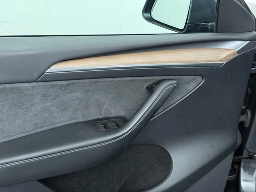 Tesla Model Y - Afbeelding 16 van 30