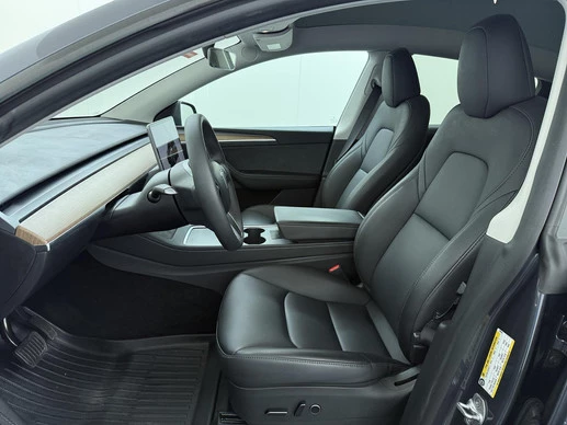 Tesla Model Y - Afbeelding 18 van 30
