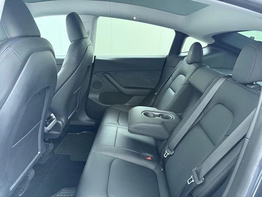 Tesla Model Y - Afbeelding 22 van 30