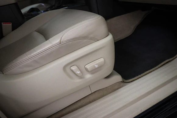 Toyota Land Cruiser - Afbeelding 10 van 30