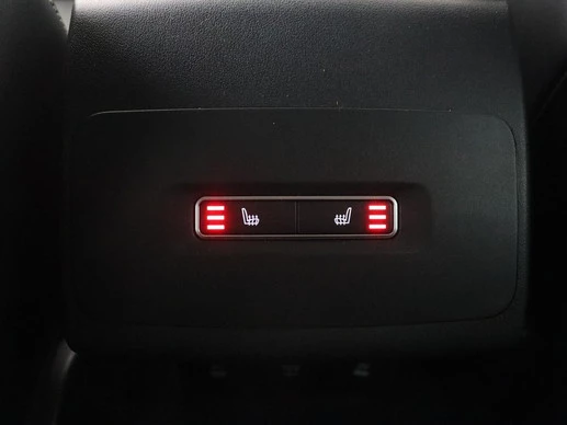 Jaguar I-PACE - Afbeelding 28 van 30