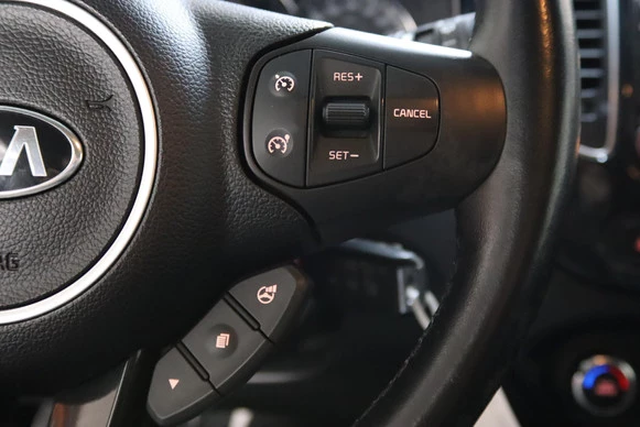 Kia Carens - Afbeelding 14 van 30