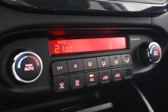 Kia Carens - Afbeelding 18 van 30