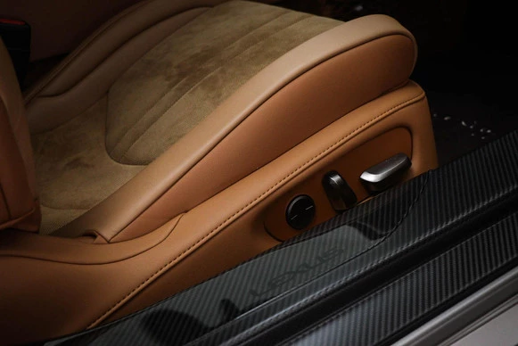 Lexus LC - Afbeelding 11 van 30