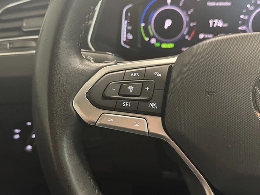 Volkswagen Tiguan - Afbeelding 10 van 30