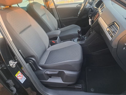 Volkswagen Tiguan - Afbeelding 10 van 30