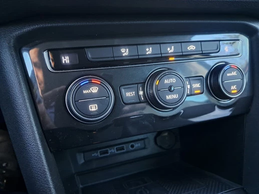 Volkswagen Tiguan - Afbeelding 27 van 30