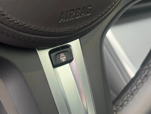 BMW i4 - Afbeelding 16 van 30