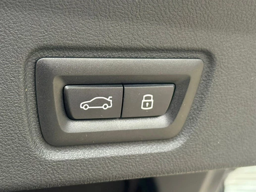 BMW i4 - Afbeelding 24 van 30