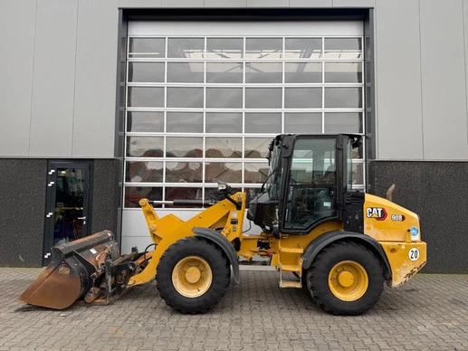 Caterpillar  - Afbeelding 1 van 30