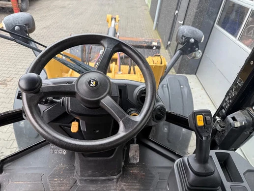 Caterpillar  - Afbeelding 19 van 30