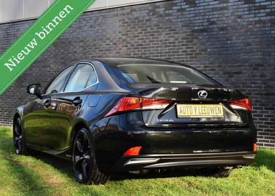 Lexus IS - Afbeelding 2 van 30