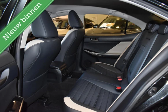 Lexus IS - Afbeelding 21 van 30