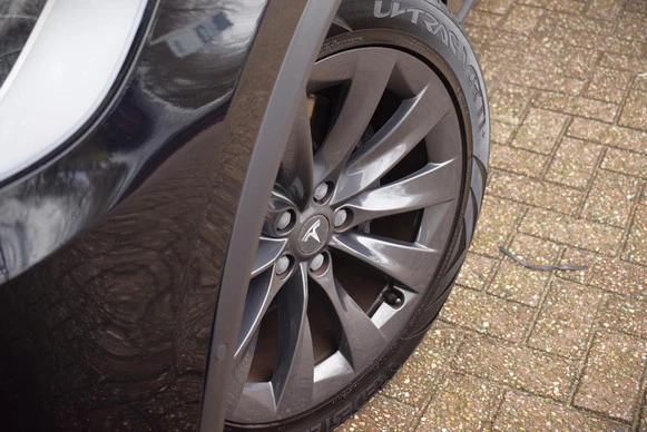Tesla Model X - Afbeelding 16 van 30