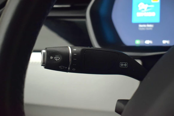 Tesla Model X - Afbeelding 28 van 30