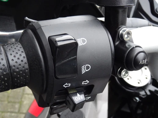 Benelli TRK - Afbeelding 9 van 16