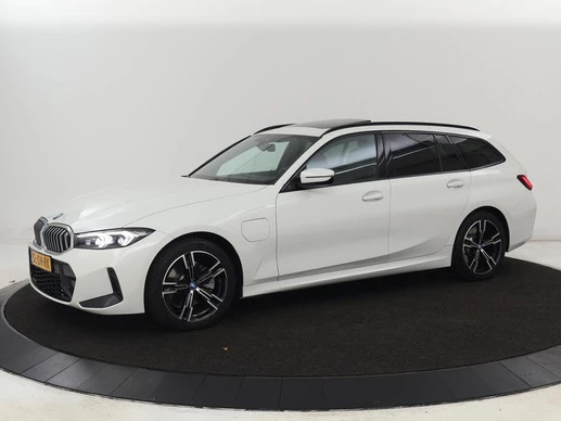 BMW 3 Serie - Afbeelding 1 van 30