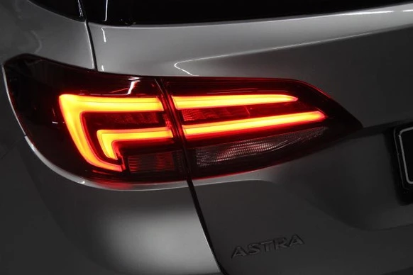 Opel Astra - Afbeelding 11 van 29