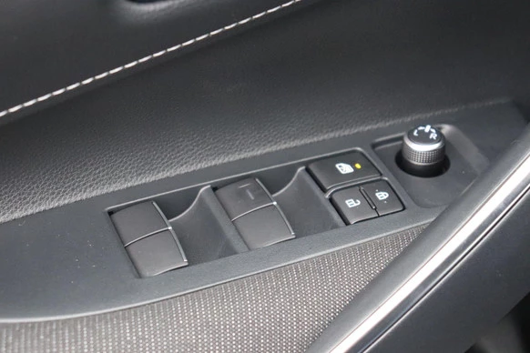 Toyota Corolla - Afbeelding 27 van 30