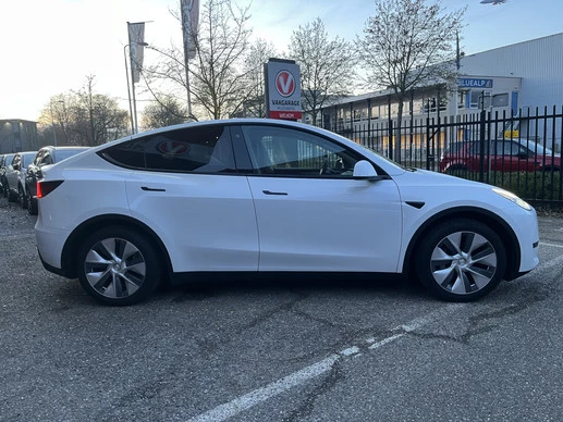 Tesla Model Y - Afbeelding 7 van 28