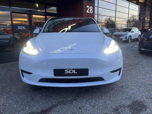 Tesla Model Y - Afbeelding 9 van 28