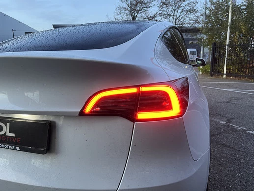 Tesla Model Y - Afbeelding 11 van 28