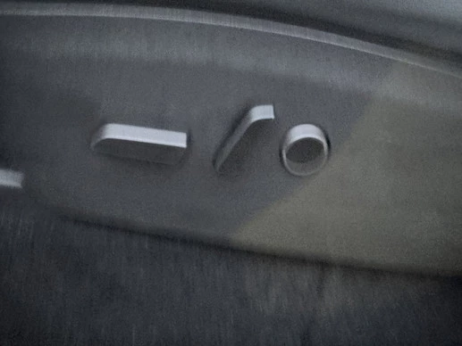 Tesla Model Y - Afbeelding 15 van 28