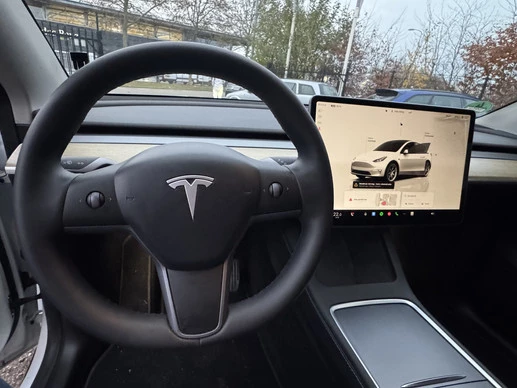 Tesla Model Y - Afbeelding 17 van 28