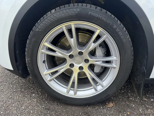 Tesla Model Y - Afbeelding 28 van 28