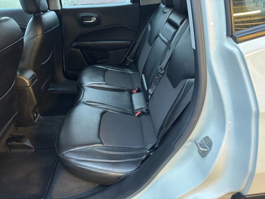 Jeep Compass - Afbeelding 9 van 30