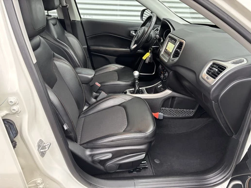 Jeep Compass - Afbeelding 10 van 30