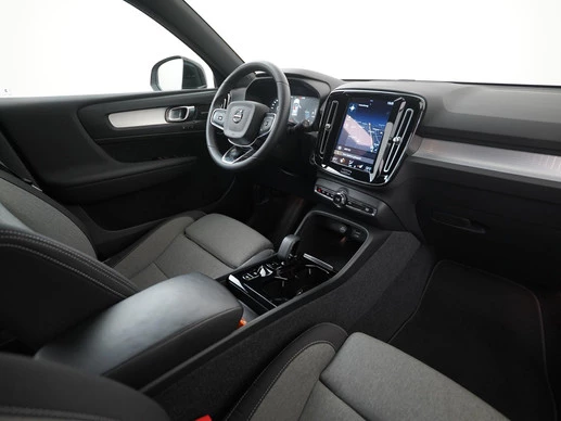 Volvo XC40 - Afbeelding 2 van 30