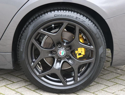 Alfa Romeo Giulia - Afbeelding 21 van 30