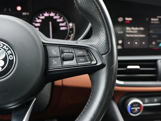 Alfa Romeo Giulia - Afbeelding 28 van 30