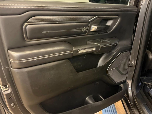 Dodge Ram 1500 - Afbeelding 23 van 30