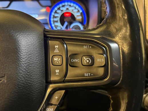 Dodge Ram 1500 - Afbeelding 25 van 30