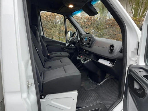 Mercedes-Benz SPRINTER 519 3.0 automaat , meubelbak met Laadklep , 2645 kg laadvermogen - Afbeelding 17 van 22