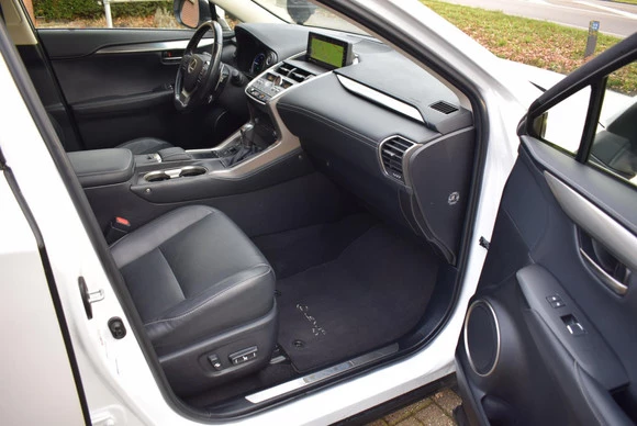 Lexus NX - Afbeelding 8 van 30